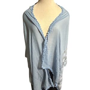 WinWin Light Blue Lace Trim Shawl
